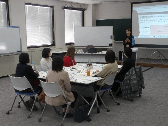 No.51「女性管理者養成講座」研修風景1