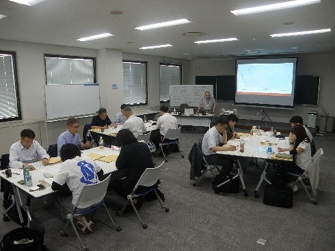No.301「第13期 経営管理者養成コース」研修風景2
