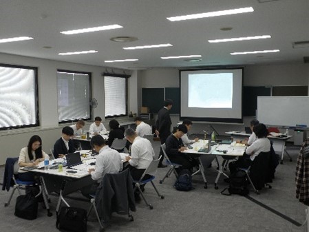 No.301「第13期 経営管理者養成コース（第4回）」研修風景2