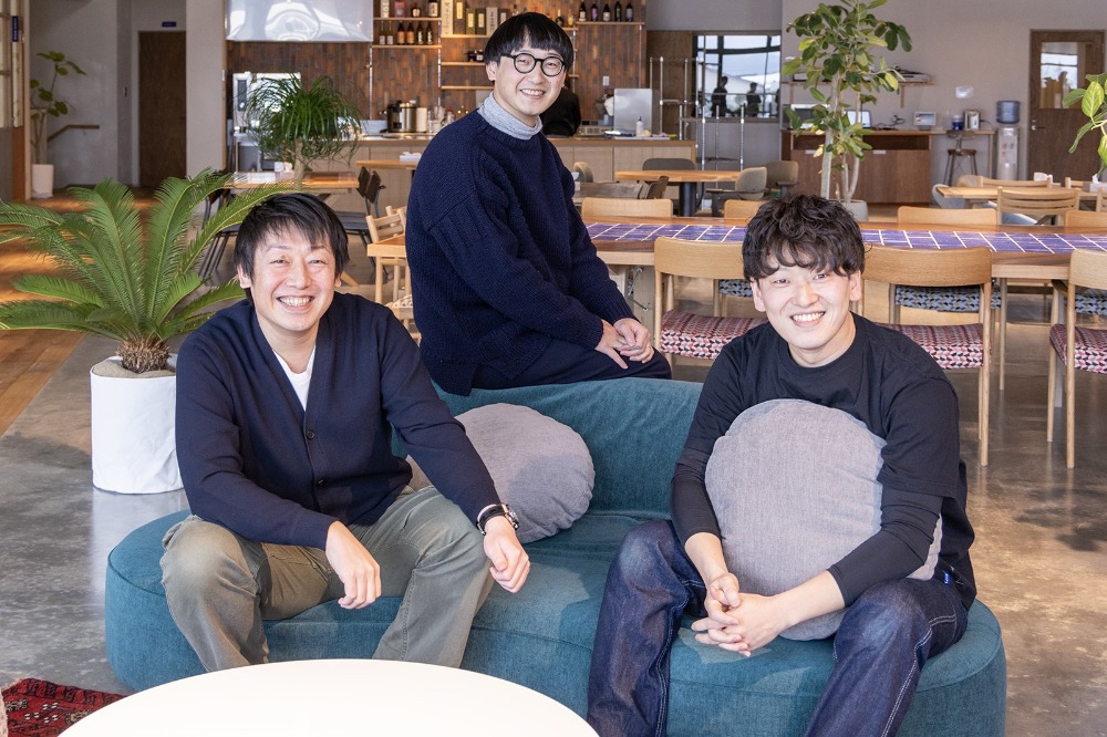 松川レピヤンの役員3名の集合写真