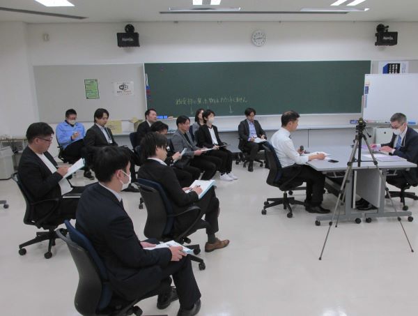 「新規顧客開拓の進め方」ロールプレイ演習の風景