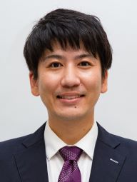 卒業生の写真