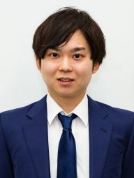 卒業生の写真