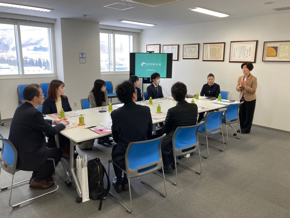 特殊衣料様訪問の様子1