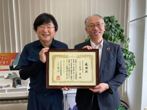 左：株式会社サカタ製作所　坂田匠代表取締役社長