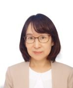 山本 由里